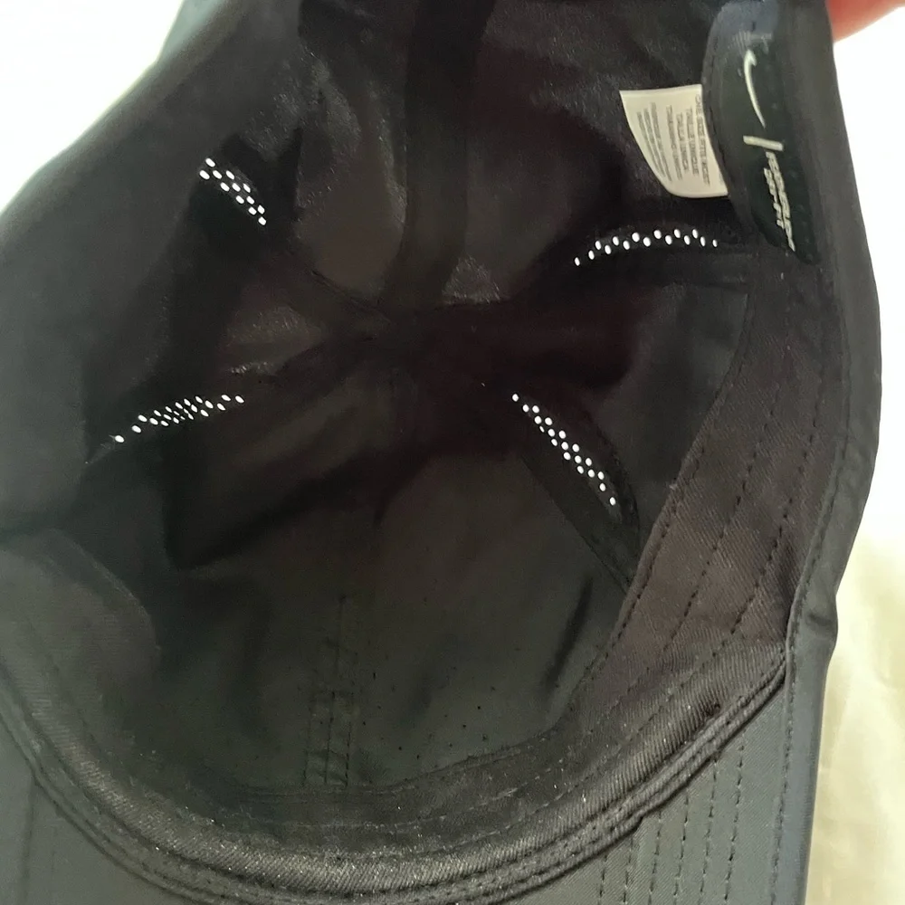 NIKE feather-fit‎ Hat UNISEX